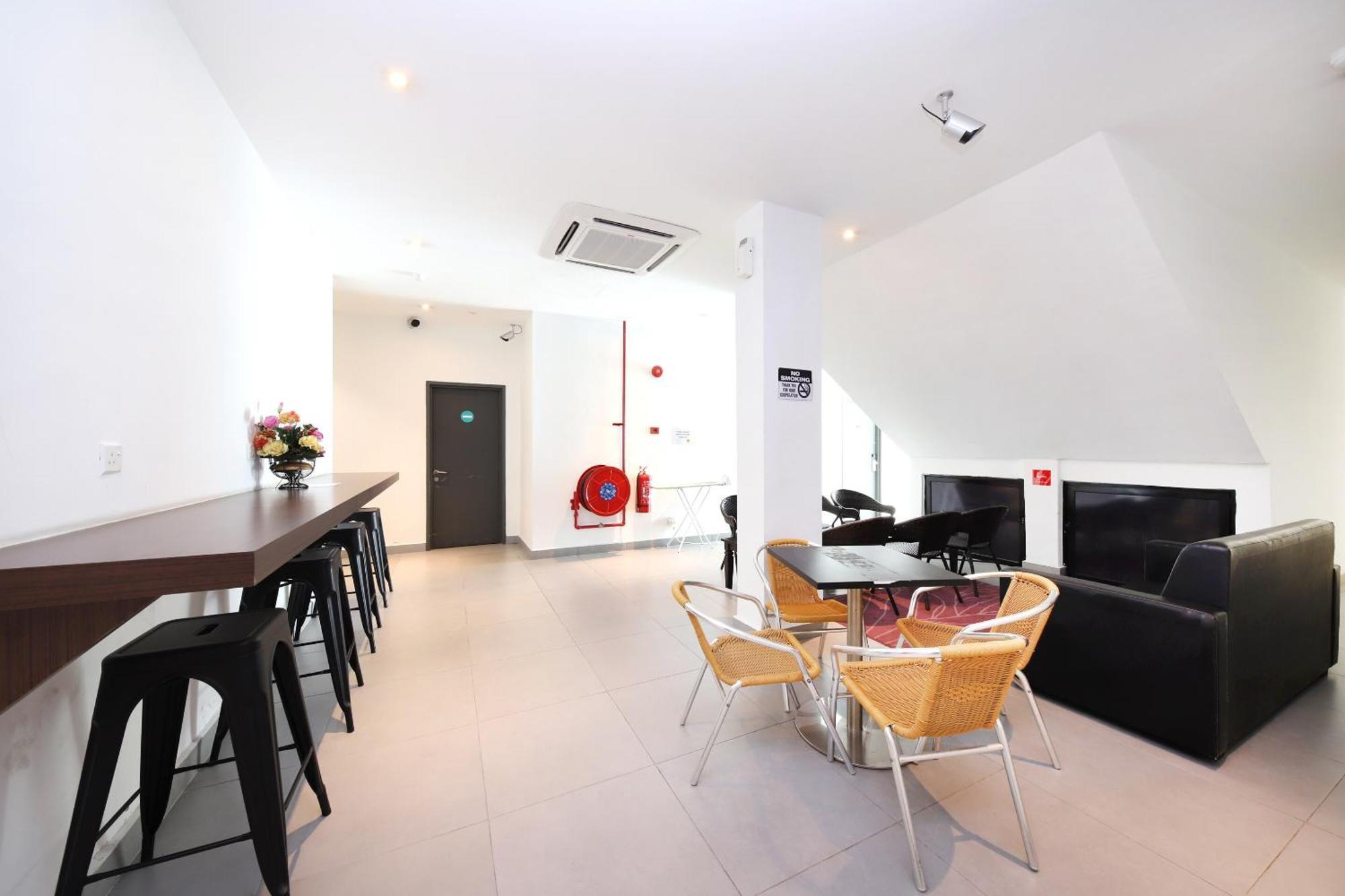 Super Oyo 246 Link Inn Johor Bahru Exterior photo